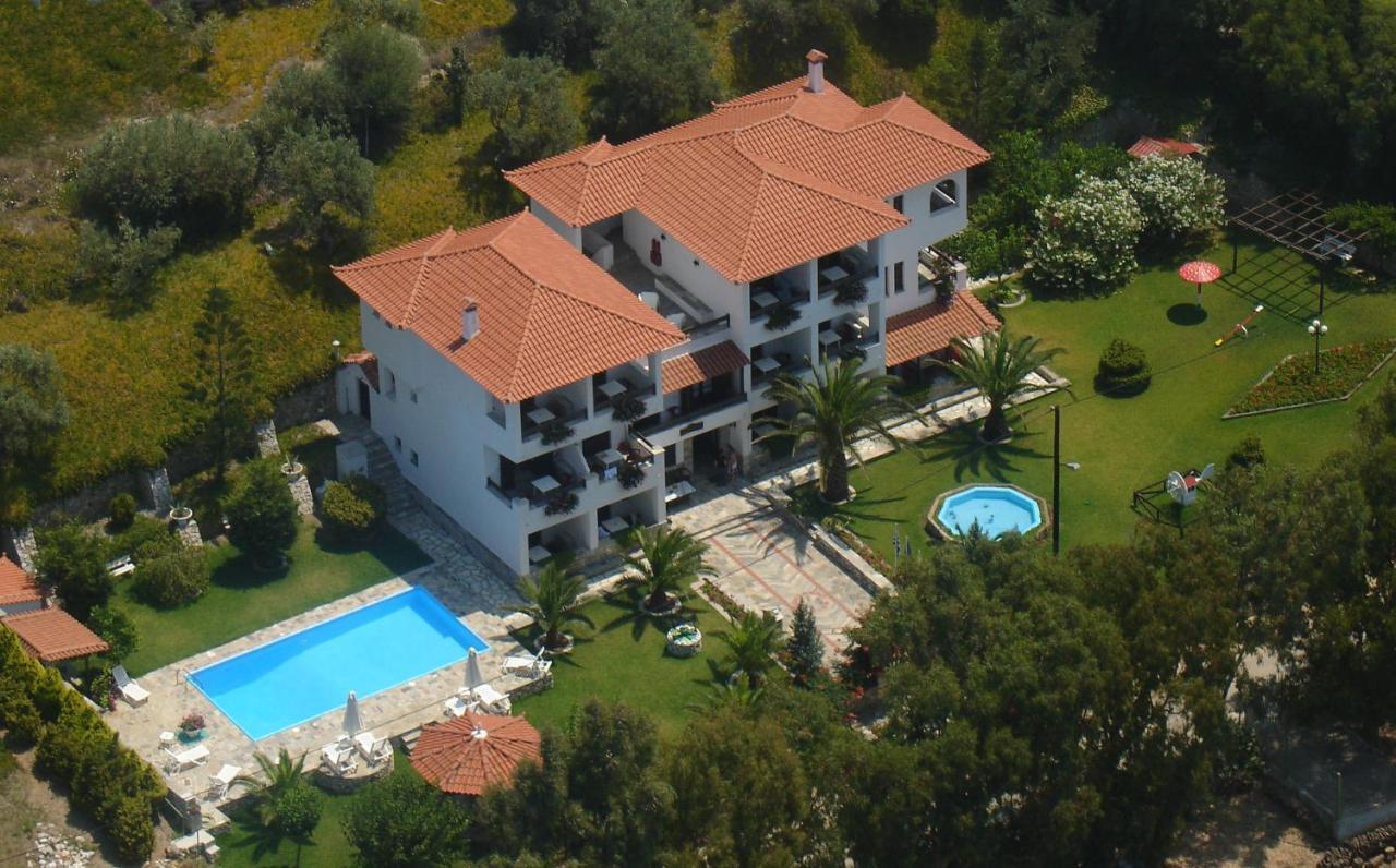 Villa Spartias Skiathos Town Bagian luar foto